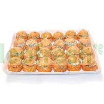 BABY PASTRY PUFFS WITH BURGUNDY SNAILS AND PARS