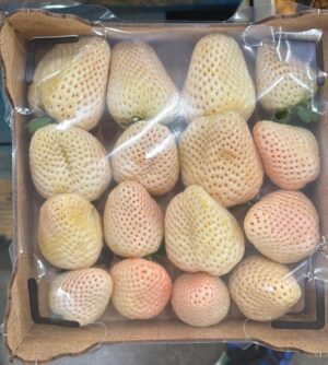 PINEAPPLE STRAWBERRY